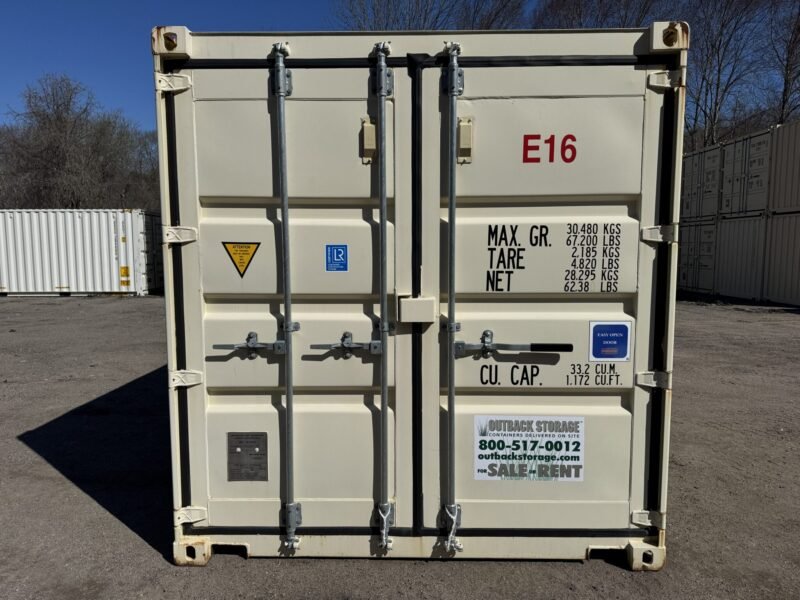 20′ x 8′ x 8.5′ Shipping Container