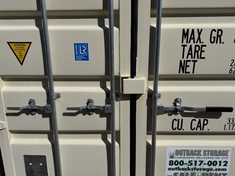 20′ x 8′ x 8.5′ Shipping Container