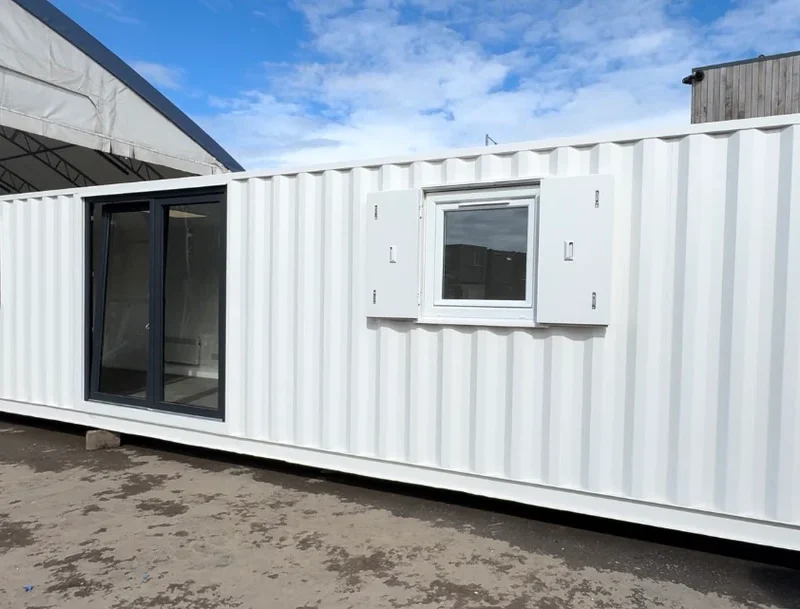 Umgebauter Seefrachtcontainer kaufen