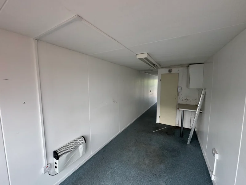 Containerbüro mit WC & Duschraum